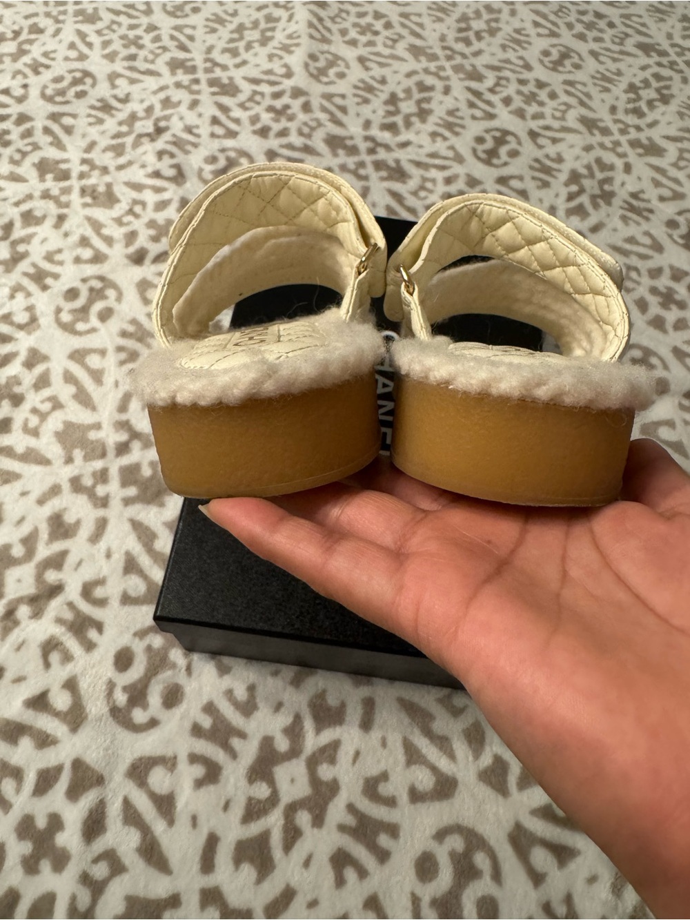 CHANEL Quilted Cream Rope Trim Slide Sandals with Gold Logos 39 - Picture 6 of 9